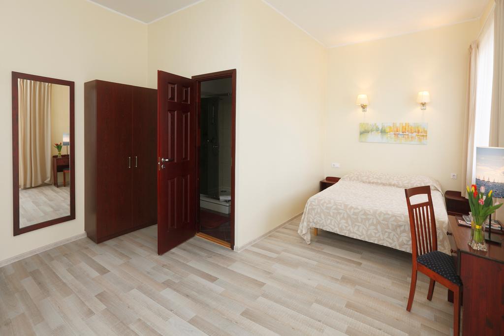 Hotel Paernu Jahtklubi Kuelalistemaja Exteriér fotografie